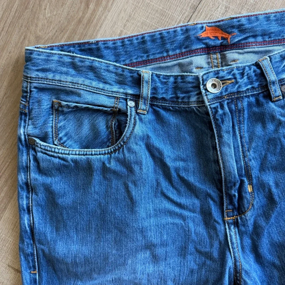 Tommy Bahama Cayman Island Relaxed Fit Jeans Mens 36x32 Blue Straight Leg Denim
